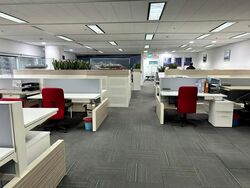 Gateway West (D7), Office #587565881
